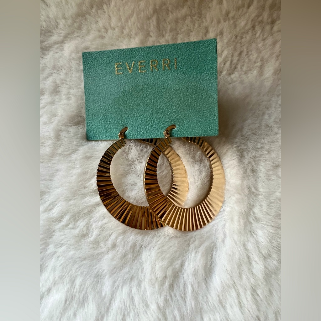 Everri Earrings